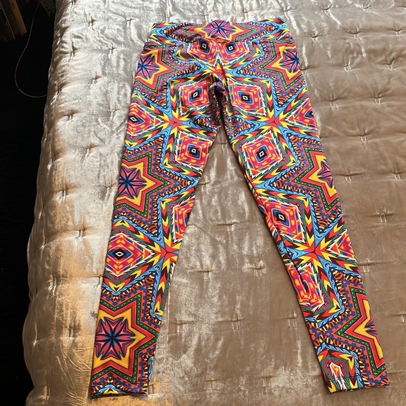 Positive Creations x Visionlab leggings with artwork by Chris Dyer M - Picture 5 of 9